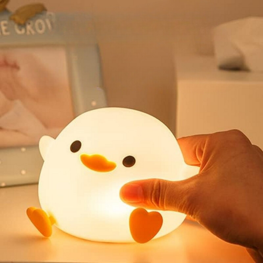 Luminária Noturna Pintinho Junior Chic – Silicone Macio e Recarregável USB
