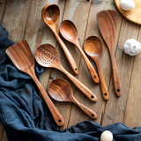 Kit de Utensílios de Madeira Natural – 7 Peças Artesanais para Cozinha Cozinhar também é um ritual.