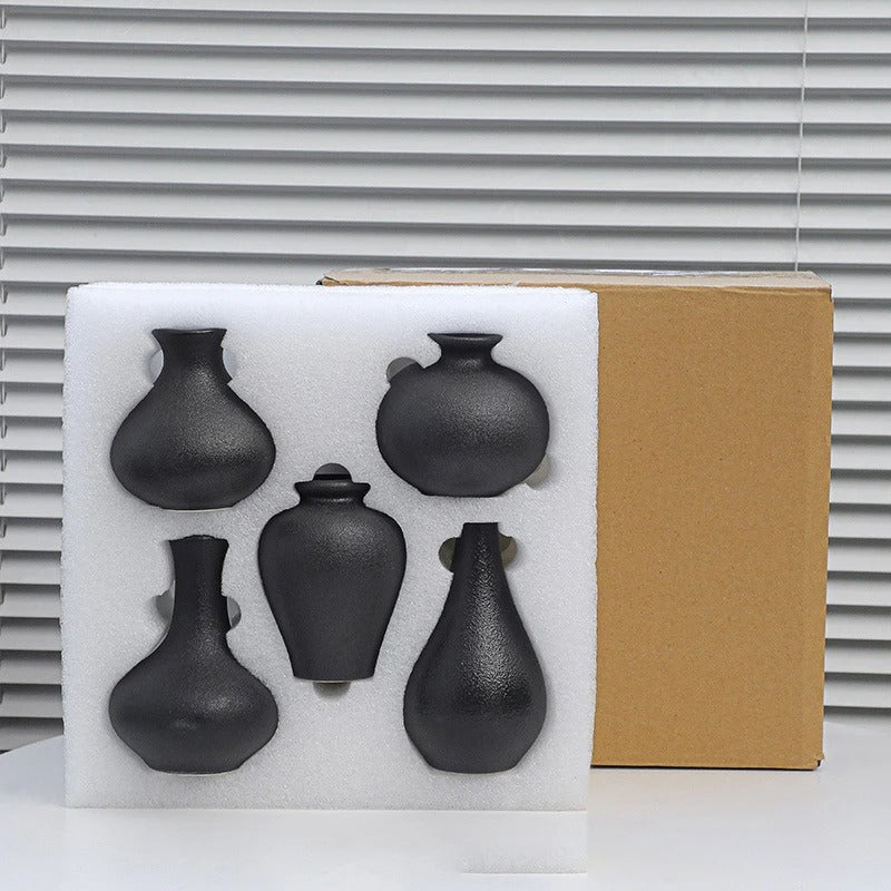 Conjunto 5 Vasos de Cerâmica Preta Fosca Minimalista – Decoração Moderna e Sofisticada